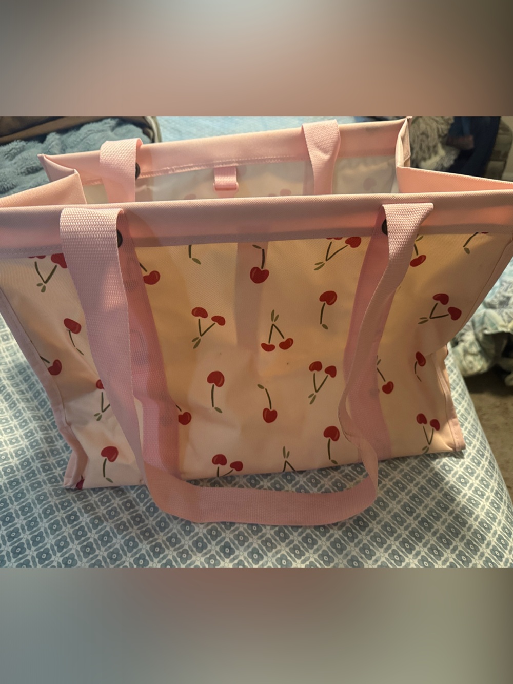 Thirty One Gifts Pink Cherry Print Tote